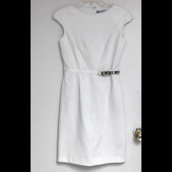 cream colored dresses with sleeves